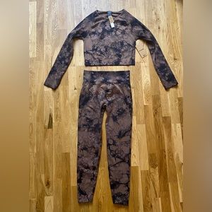 Pink activewear set- Top L, Bottom M